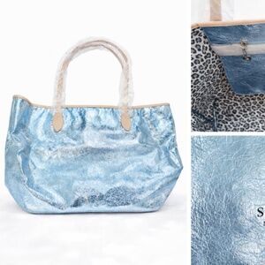 Sorial Holiday Tote in metallic light blue 💙